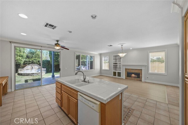 Building Photo - 5050 Stone Ridge Dr