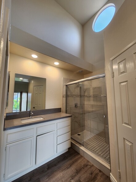 Building Photo - 7285 Calabria Ct