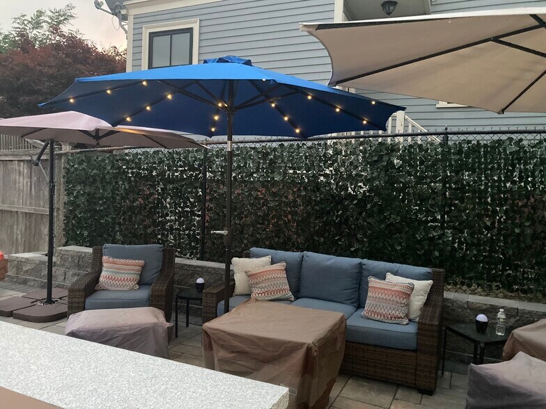 Building Photo - 42 Preston Rd