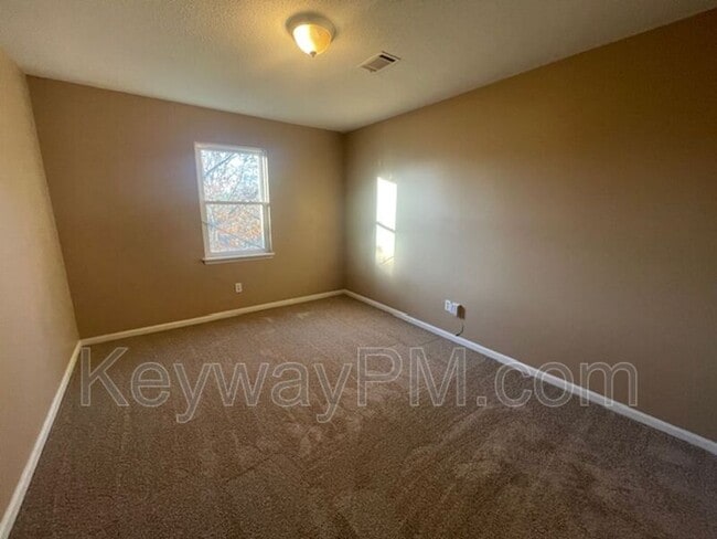 Building Photo - 331 Avery Landing