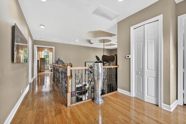 Building Photo - 3501 Collonade Dr