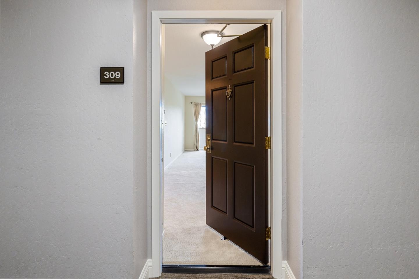 door to unit - 300 Murchison Dr