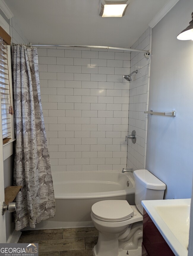 Building Photo - 106 W Duffy Ln