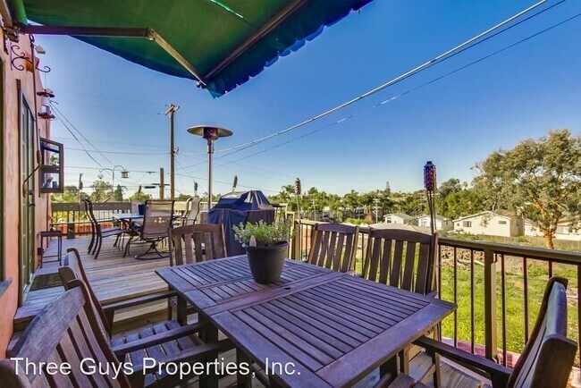 Building Photo - 3 br, 2 bath House - 4496 Berting St.