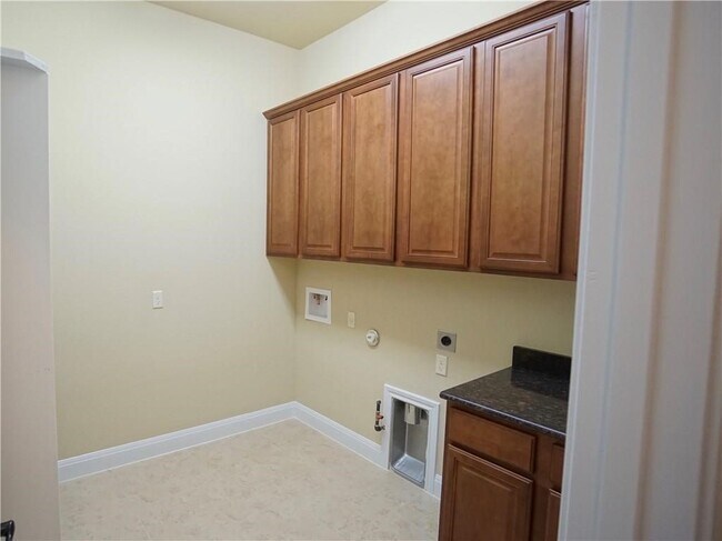 Building Photo - 211 Darwins Way