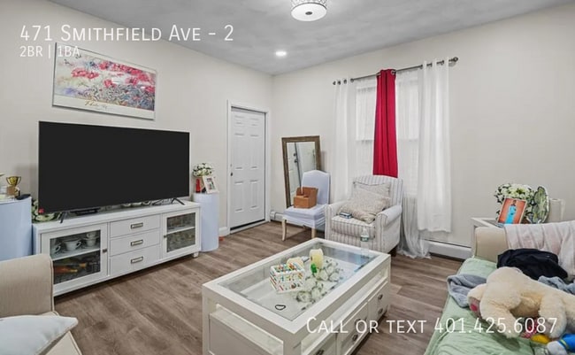 Building Photo - 471 Smithfield Ave