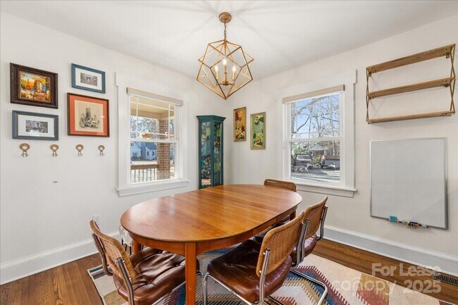 Building Photo - 5712 Oak Dr