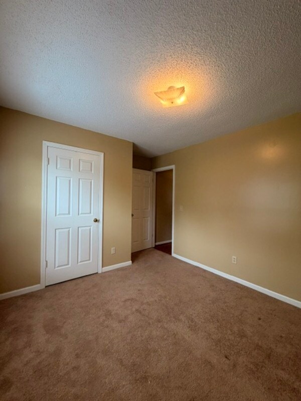 Building Photo - 101 Riverwalk Wy