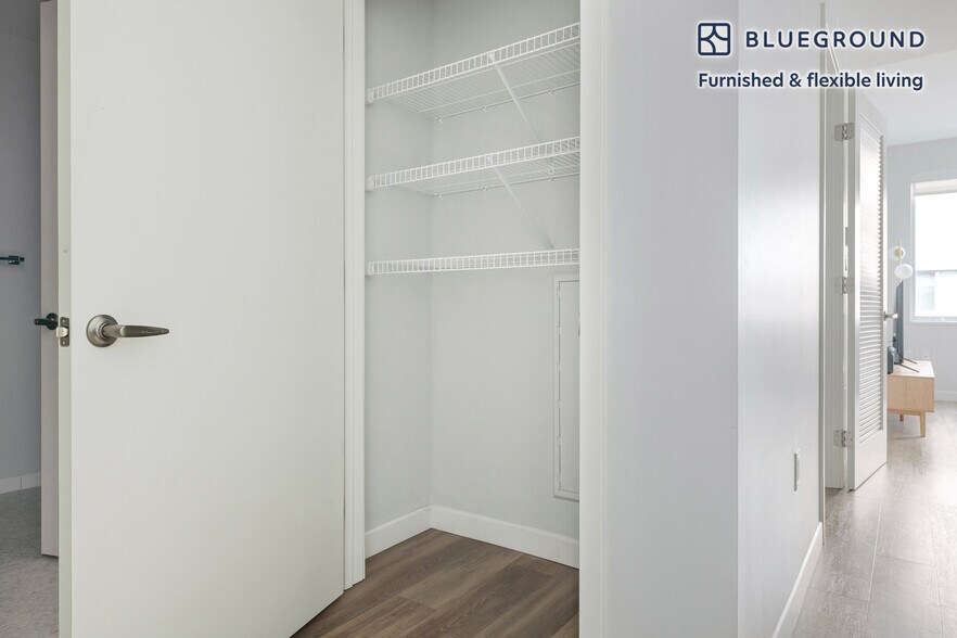 Building Photo - 50 Rogers St