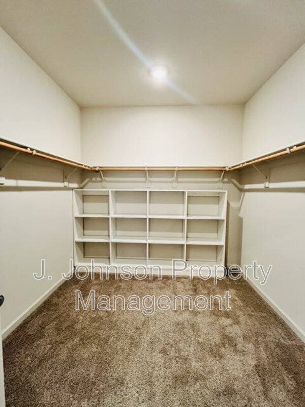 Building Photo - 3115 Tinsley St