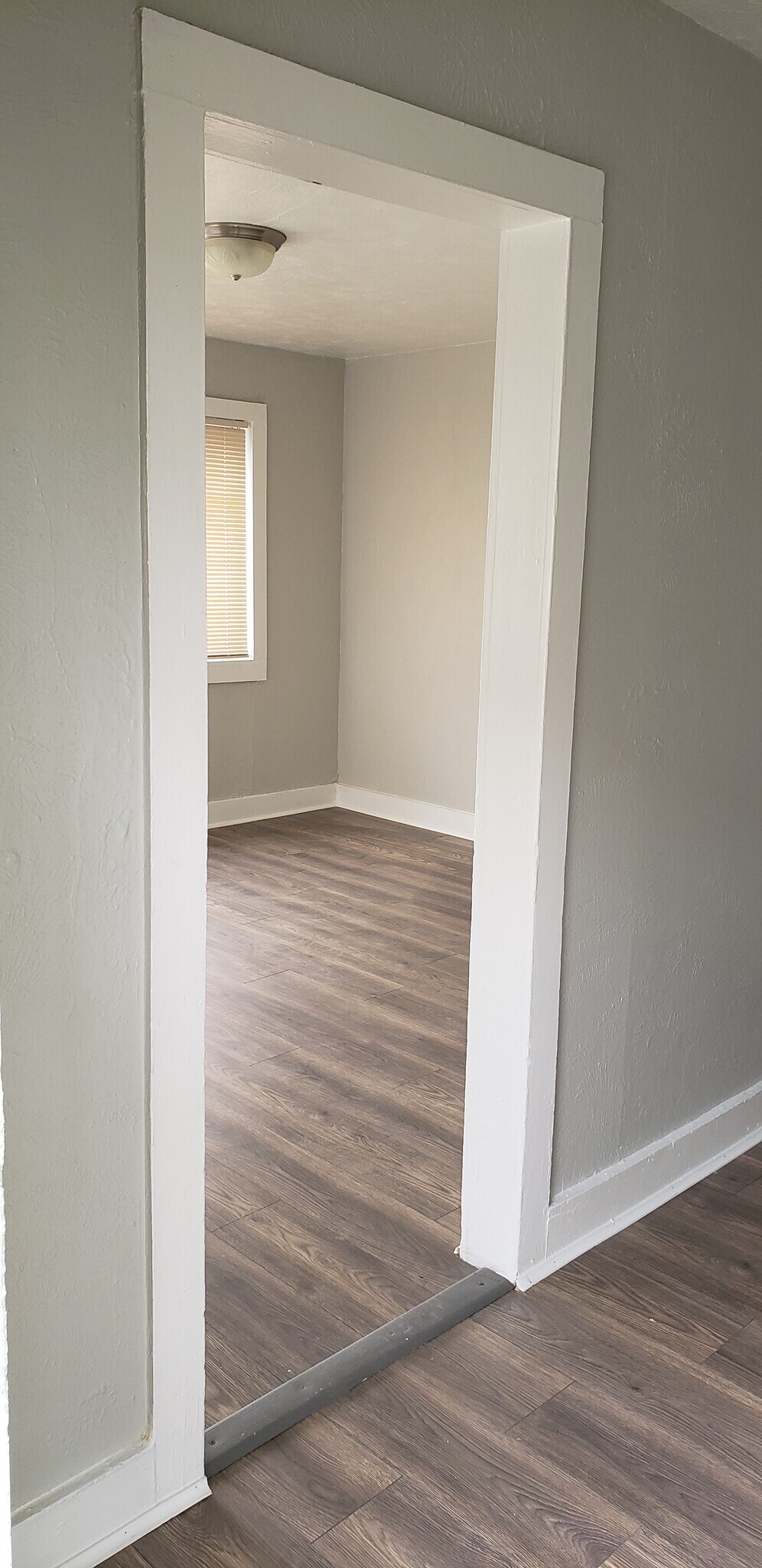 Building Photo - 2818 S Grove St