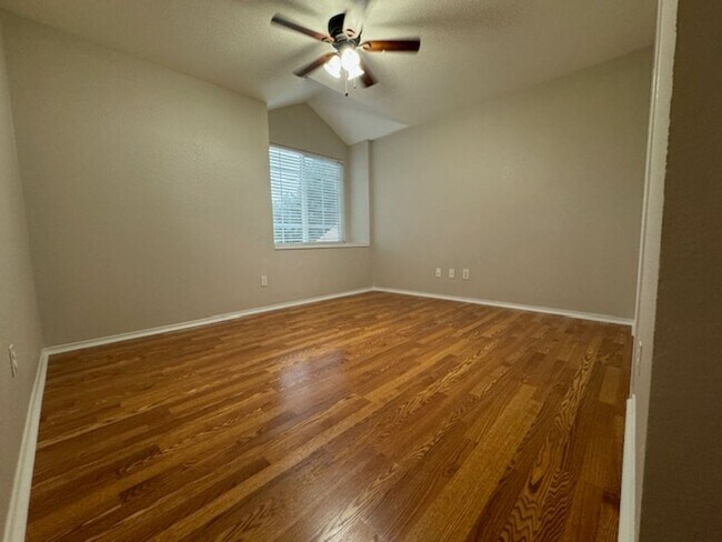 Building Photo - Updated Austin's Colony 4 bedroom 2.5 bath...