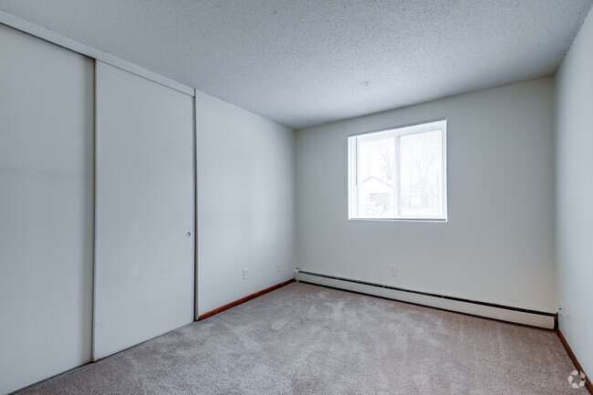 2600 Bryant Avenue S - 1BR, 1BA - 550SF - Unit 1 Bedroom - 2600 Bryant Ave S