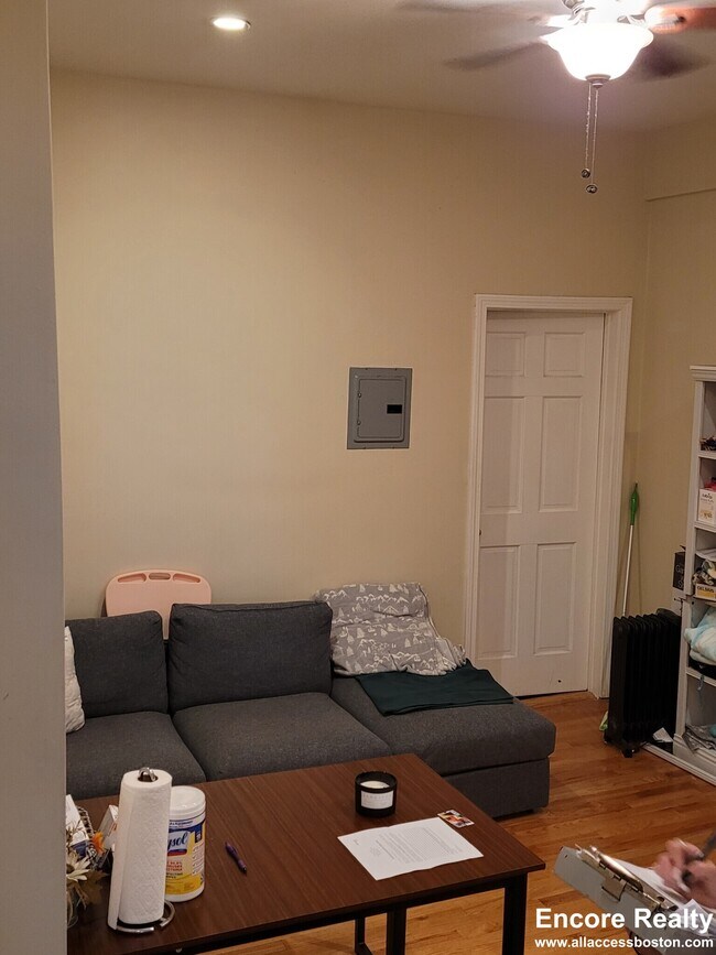 Building Photo - 1189 Commonwealth Ave