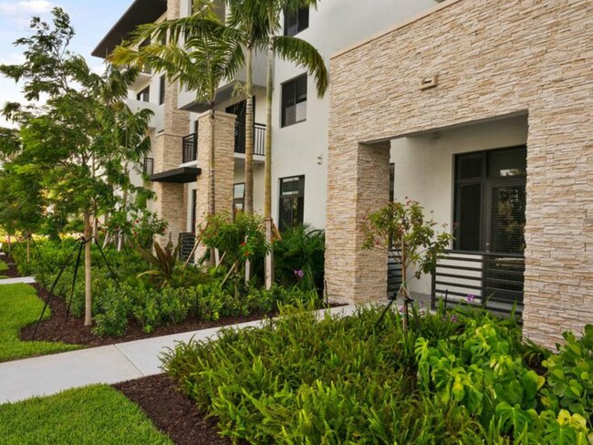 Building Photo - 8450 NW 102nd Ave