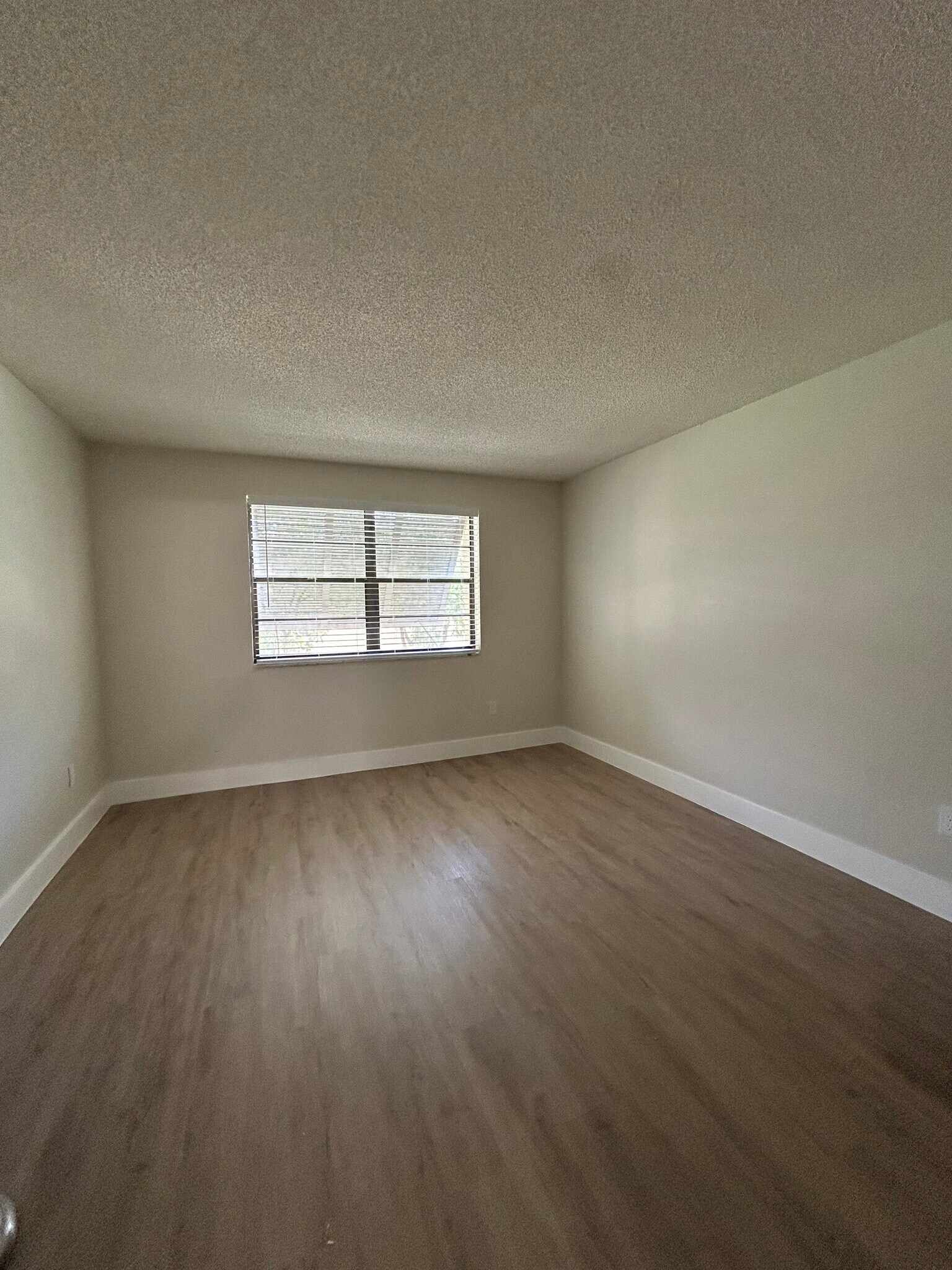 Building Photo - 7975 SW 86th St