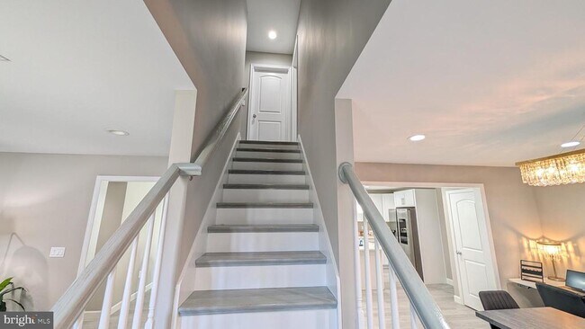 Building Photo - 2253 Papermill Rd