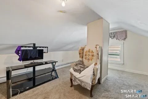 Building Photo - 147 Martin St