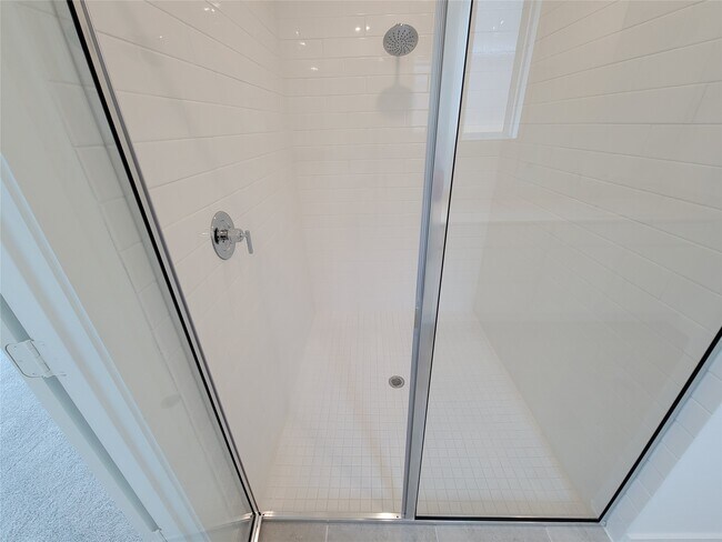 Building Photo - 17850 Aile Pierre Pass