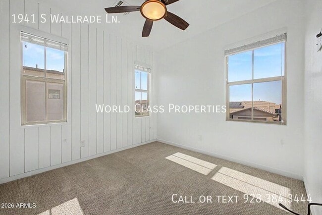 Building Photo - 1941 S Wallrade Ln