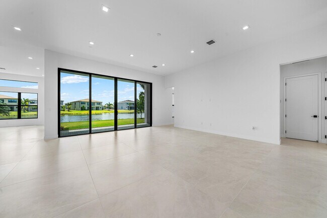 Building Photo - 9516 Riverside Pk Dr