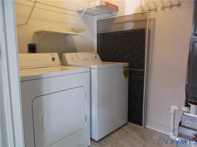 Building Photo - 707 Catherine St