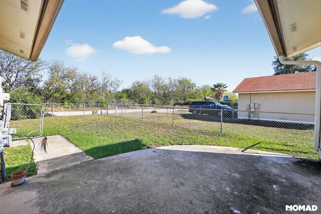 Building Photo - Modern 3BR Rental with Gated Yard, Garage & Prime San Antonio Location