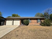 Building Photo - 1001 Ronstan Dr