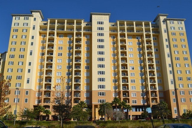 Building Photo - 8112 Poinciana Blvd