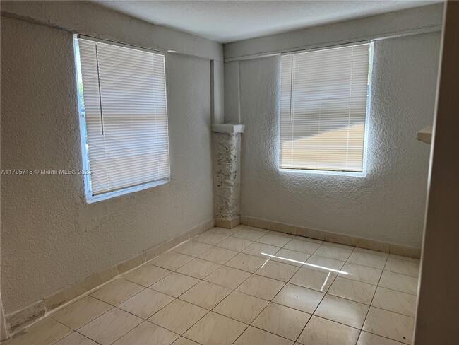 Building Photo - 153 NW 35th St