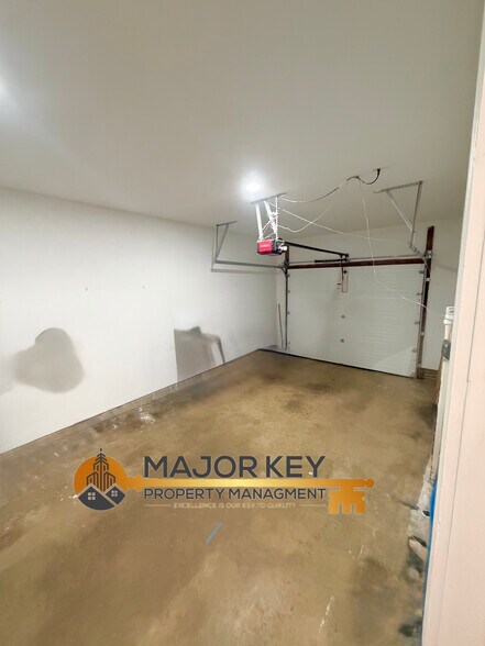 Building Photo - 4178 Suzanne Ln