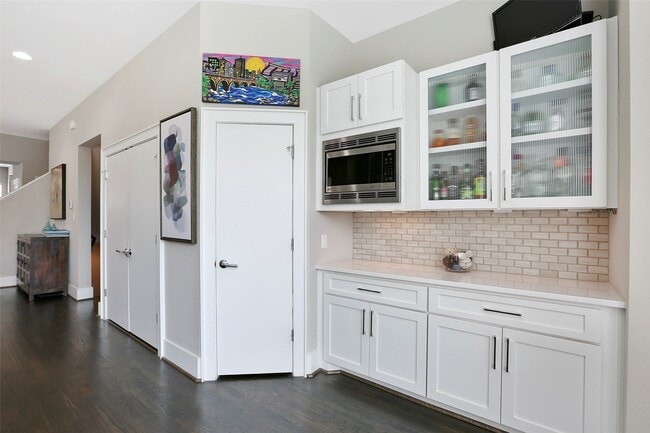 Building Photo - 2507 McDuffie St