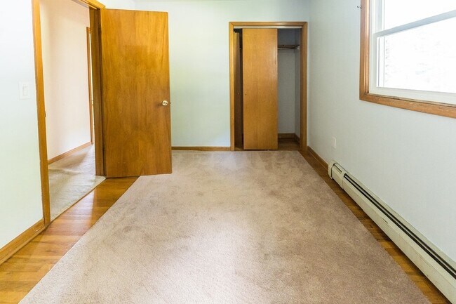 Building Photo - 82 Terrace Dr