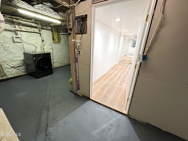 Building Photo - 27 McElwain Ave