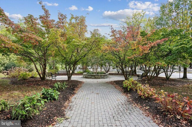 Building Photo - 164 Kendrick Pl