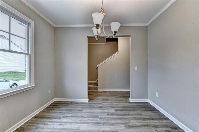Building Photo - 2802 Laurel Ridge Cir