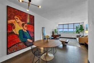 Building Photo - 7441 Wayne Ave