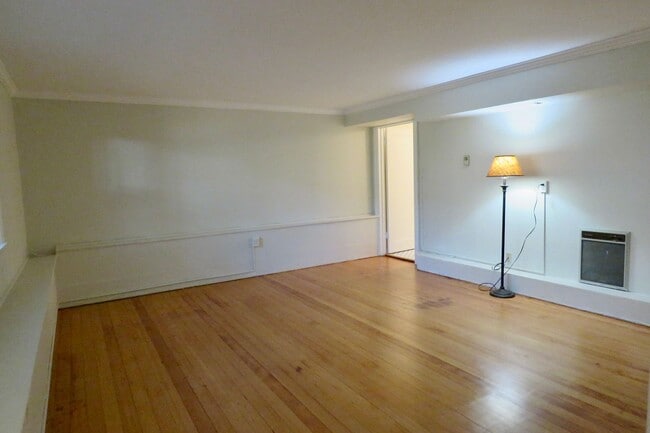 Building Photo - 124