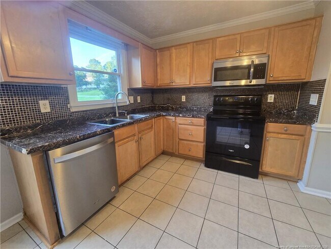 Building Photo - 7332 Beaver Run Dr