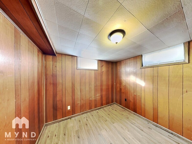 Building Photo - 1325 S Ingalls St