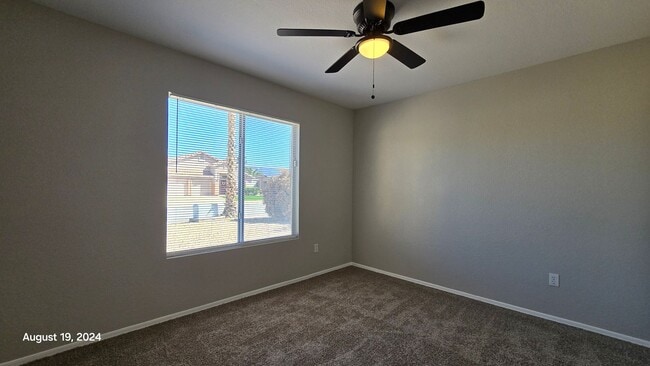 Building Photo - Gorgeous 3Bed/2Bath, 1-Story Home w/ Priva...