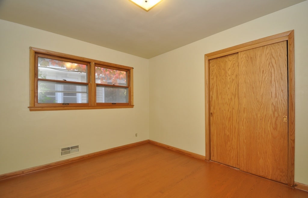 Building Photo - 3036 S Delaware Ave