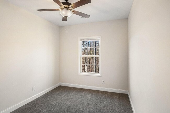 Building Photo - 550 Peachers Mill Rd