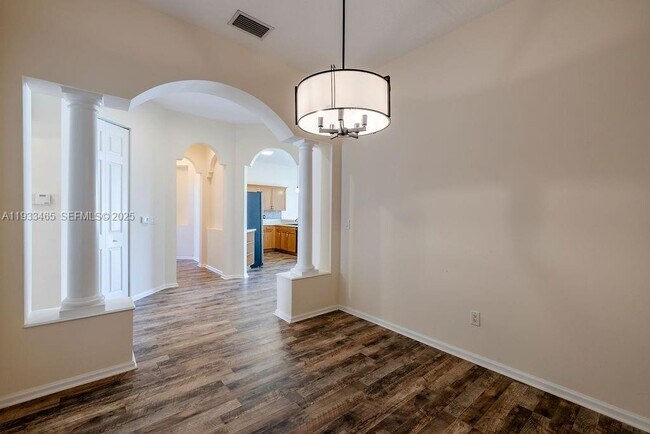 Building Photo - 2536 Bella Vista Cir