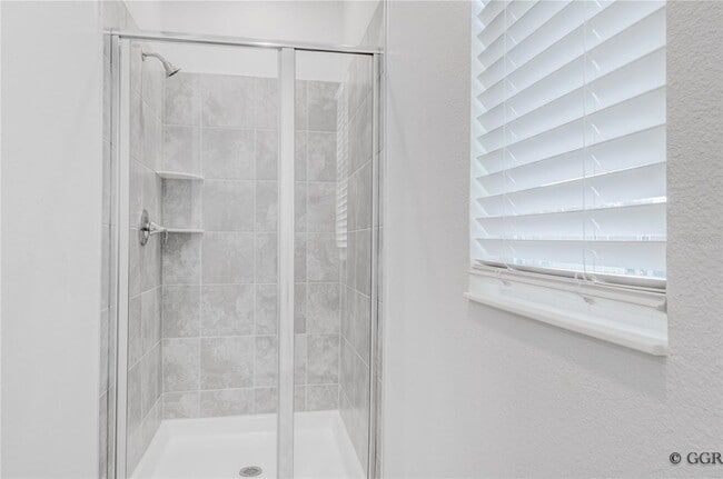 Building Photo - 2207 Sweet Honey Ln