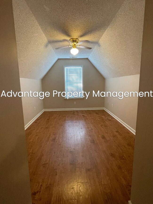 Building Photo - Nice Home In Cordova
