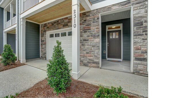 Building Photo - 2310 Creekmere Ln
