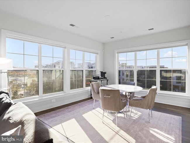 Building Photo - 100 St Ives Pl