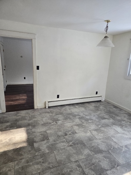 Building Photo - 1838 Mercer Rd