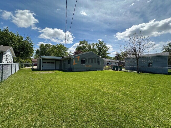 Building Photo - 6850 Van Buren Pl